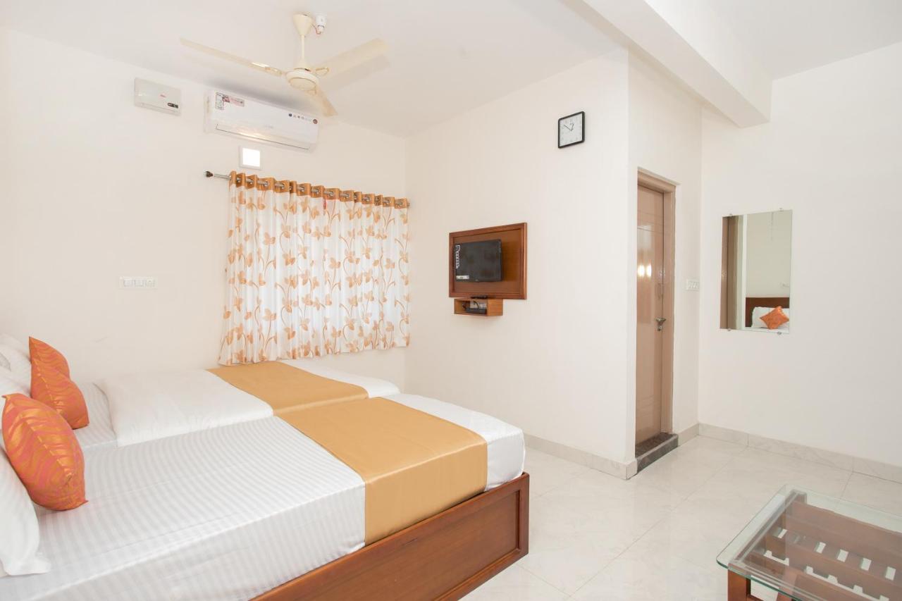 Oyo 11097 Hotel Grand Arabian Bangalore Exterior photo